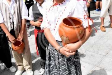 La X edición de la Traída Infantil del Agua, un éxito (Foto Antonio Alí)
